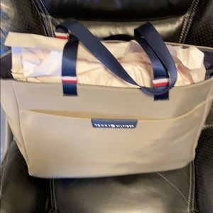 Tommy Hilfiger Tote